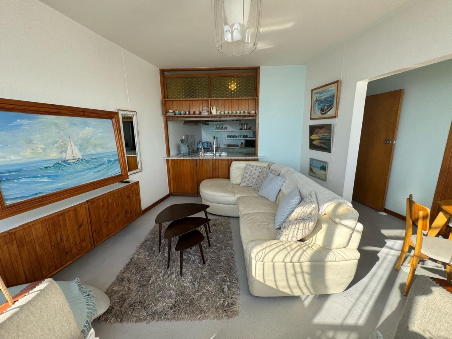 2 Bedroom Property for Sale in Vredehoek Western Cape